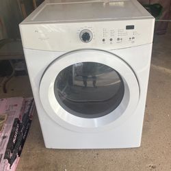 Frigidaire Affinity Gas Dryer