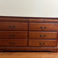 6 Drawer Wood Dresser 