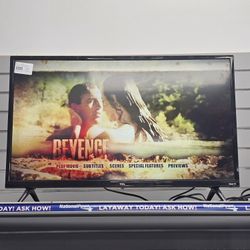 TCL 32" Roku Smart TV With Remote. ASK FOR RYAN. #4(contact info removed)765-01