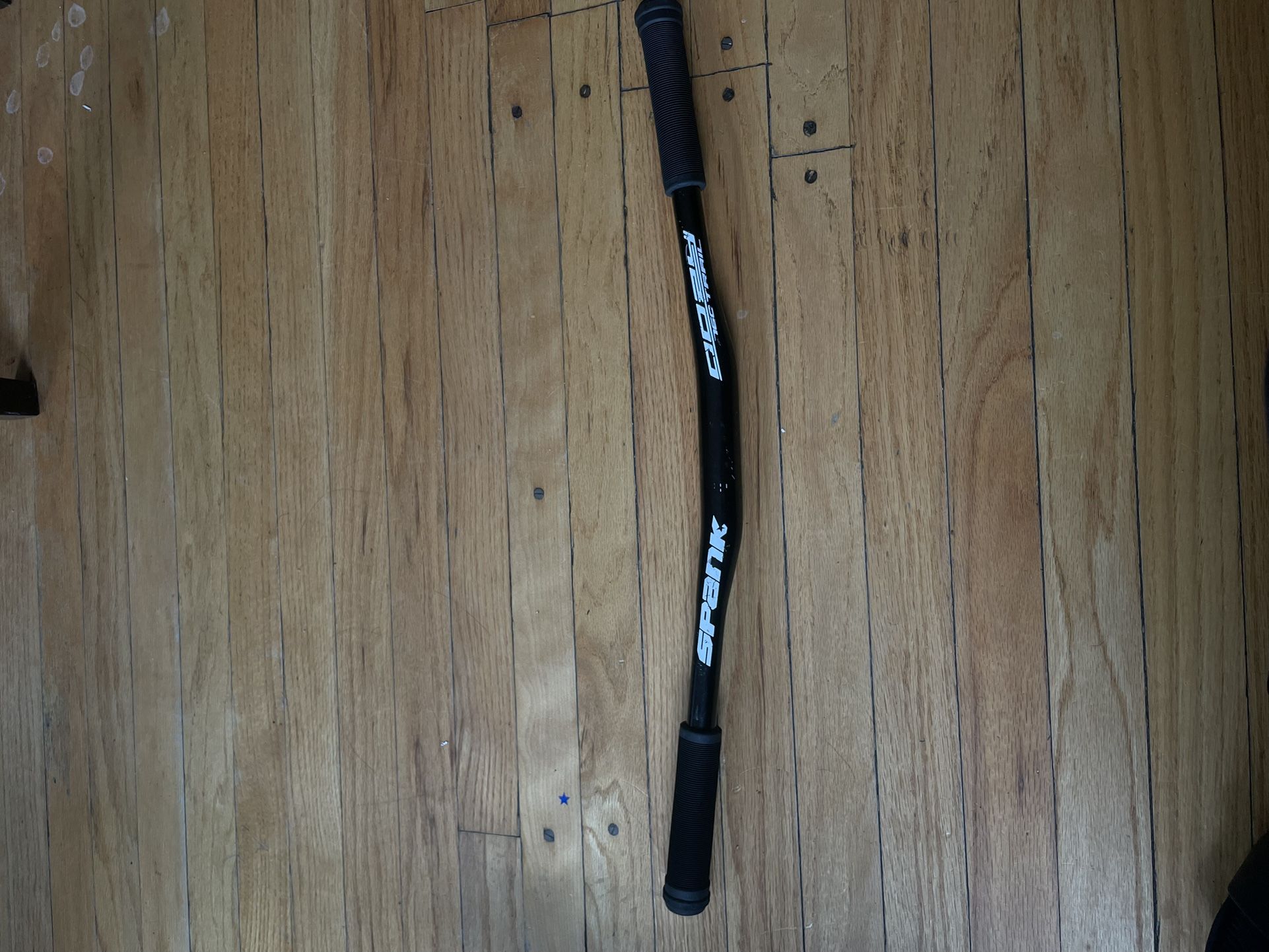 spank aluminum long bars