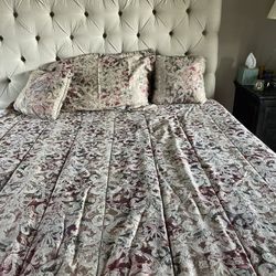 Queen Size Bedspread  With Sham and Pillows