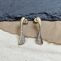 10k Yellow Gold Diamond Earrings