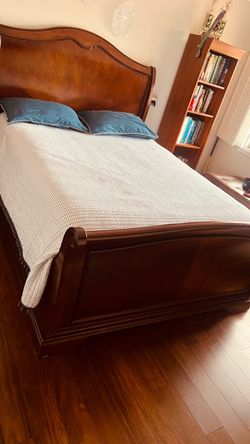 Queen bed
