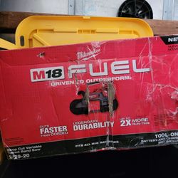 Milwaukee M18 FUEL 18V Lithium-Ion Brushless Cordless Deep Cut Band Saw (Tool-Only)