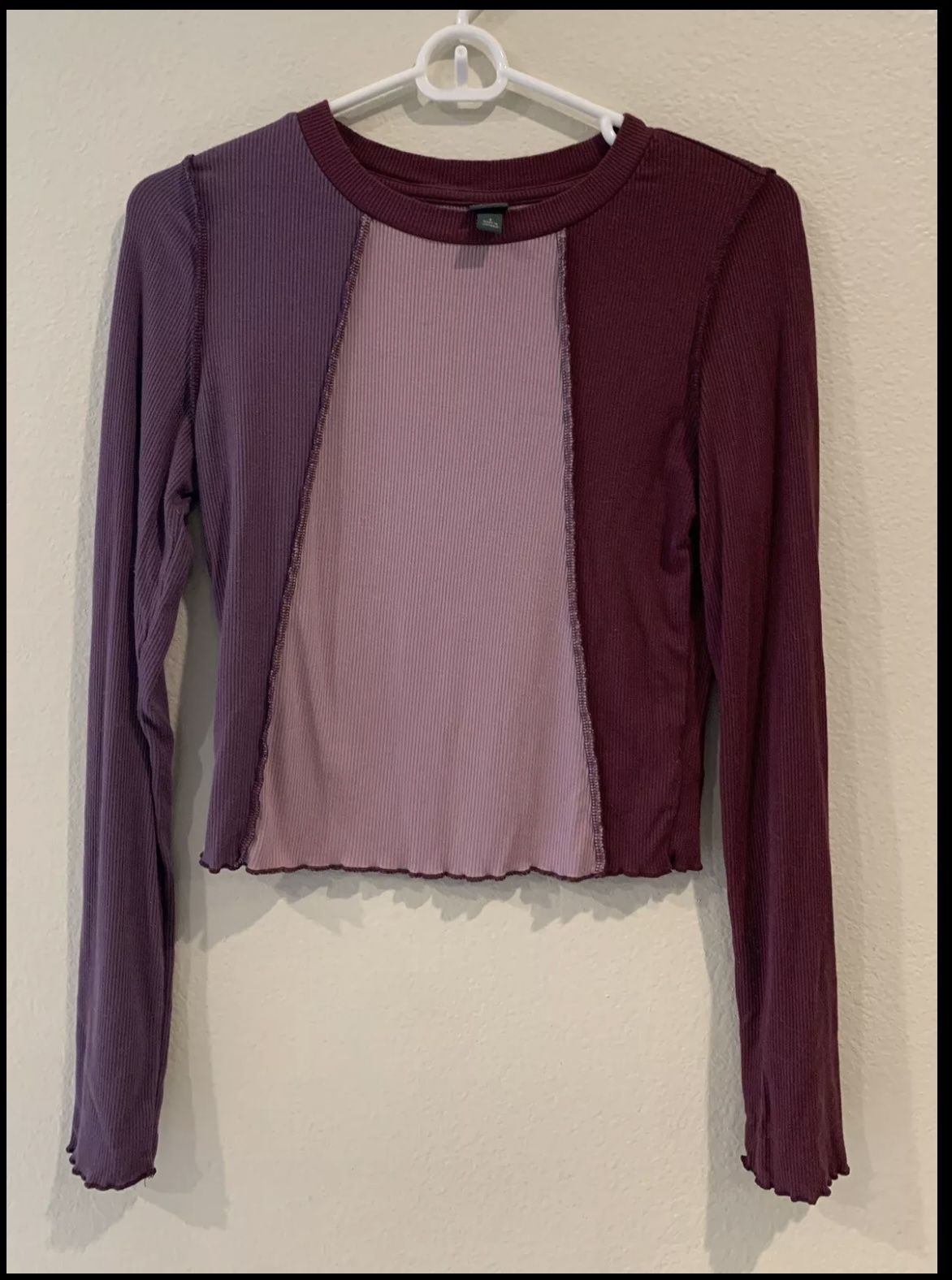 Top- Wild Fable Womens Purple Spliced Long Sleeved Ribbed Crop Stretchy Sz Small