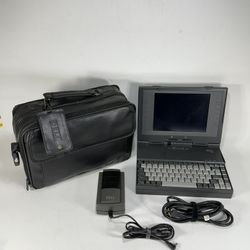 Vintage Dell 320N Laptop With Charger and Carrying Case ~ AS-IS / No Power