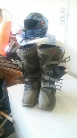 Riding boots size 5