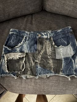 Womens Shirt/ Shorts