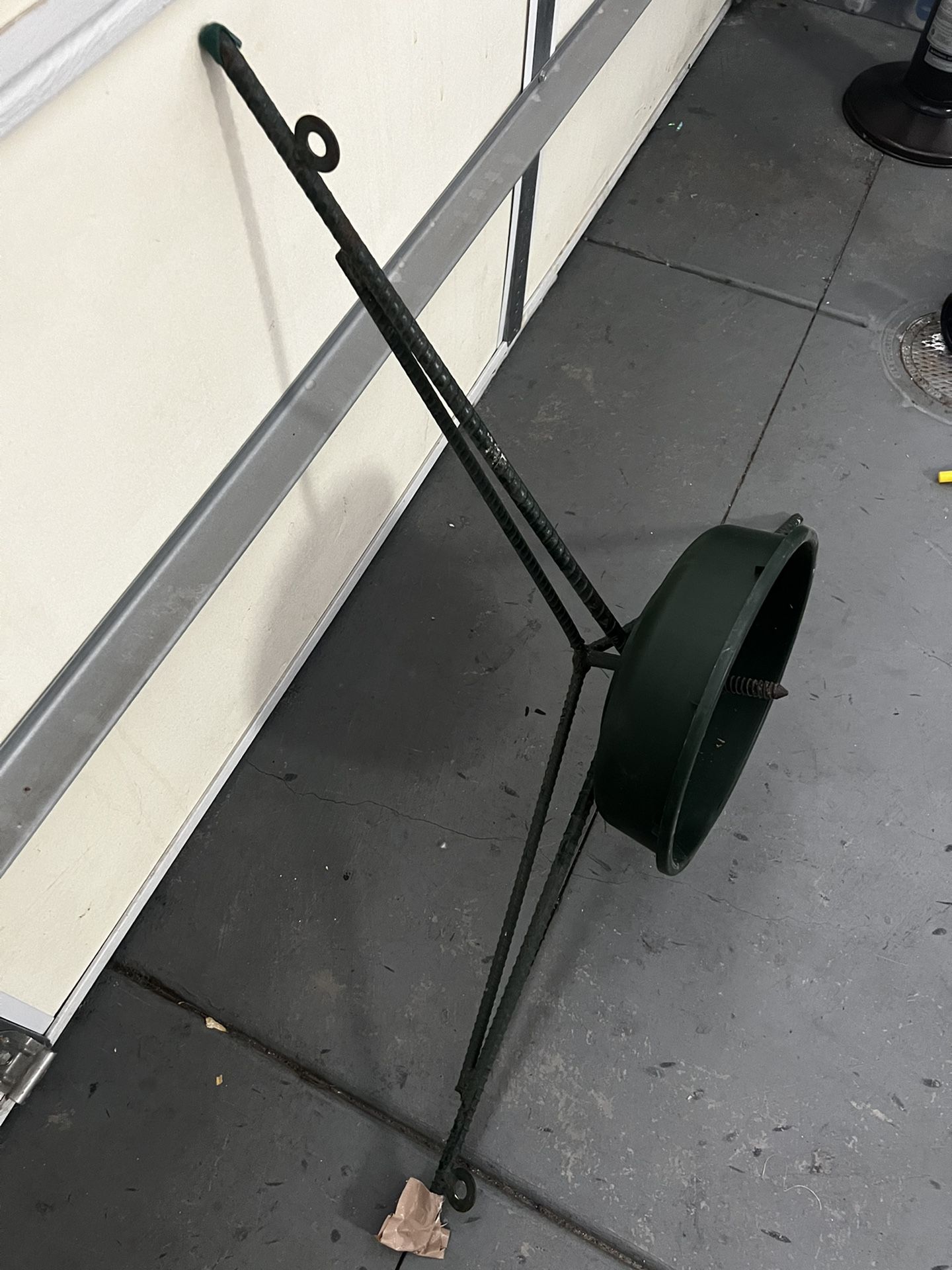 Med Christmas Tree Holder