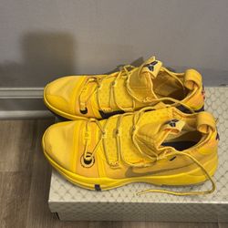 Kobe yellow Court Purple Black Men 