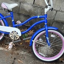 Girls Huffy Beach Bike