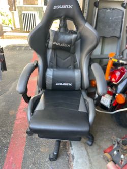 Gaming chair
