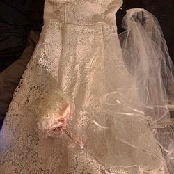 Brand New Lace Wedding Dress Set Size 8