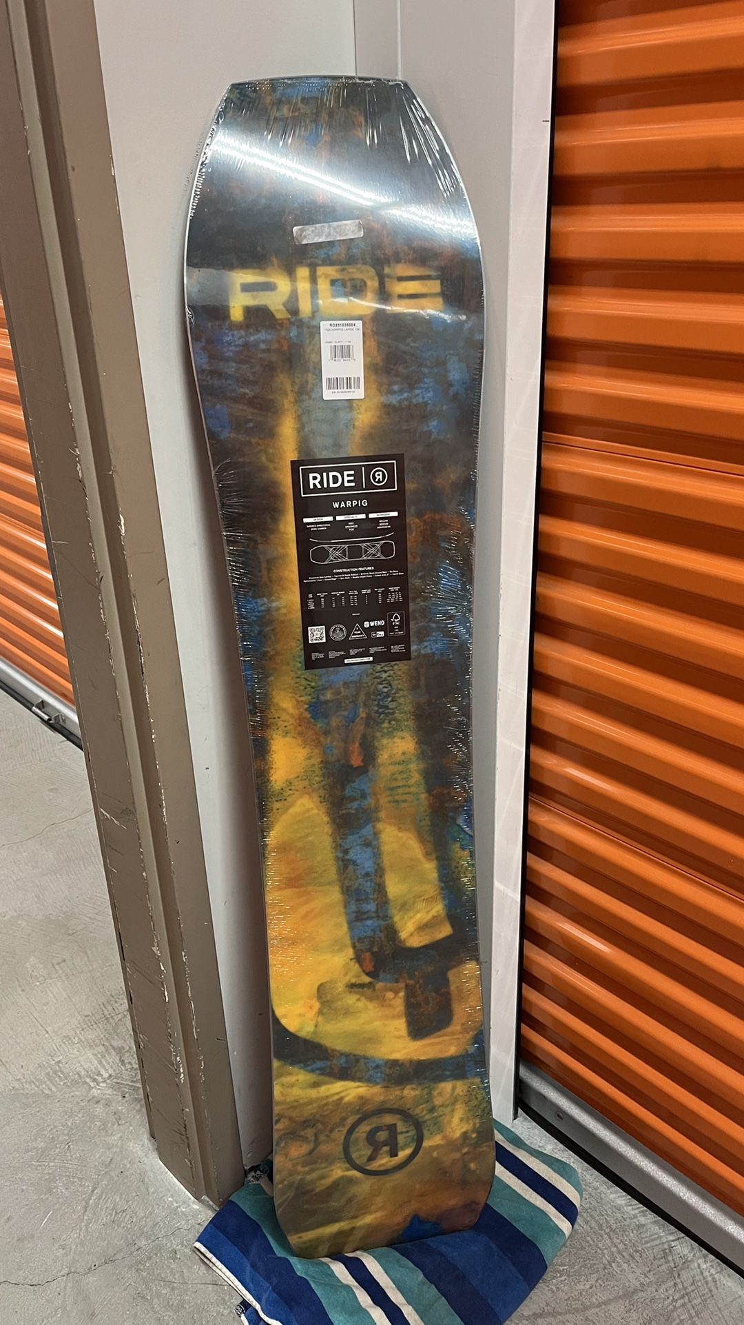 154 cm. NEW 2026 Ride Warpig snowboard