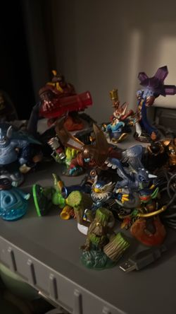 Various old schools toys