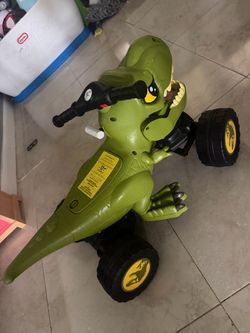 Dinosaur electric car