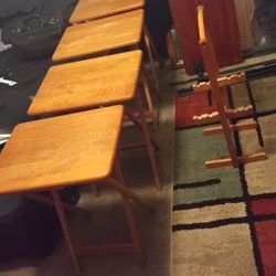 T. V. Trays Oak Vintage. 4 Total With Tray Holder Stand