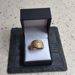Gold Ring 