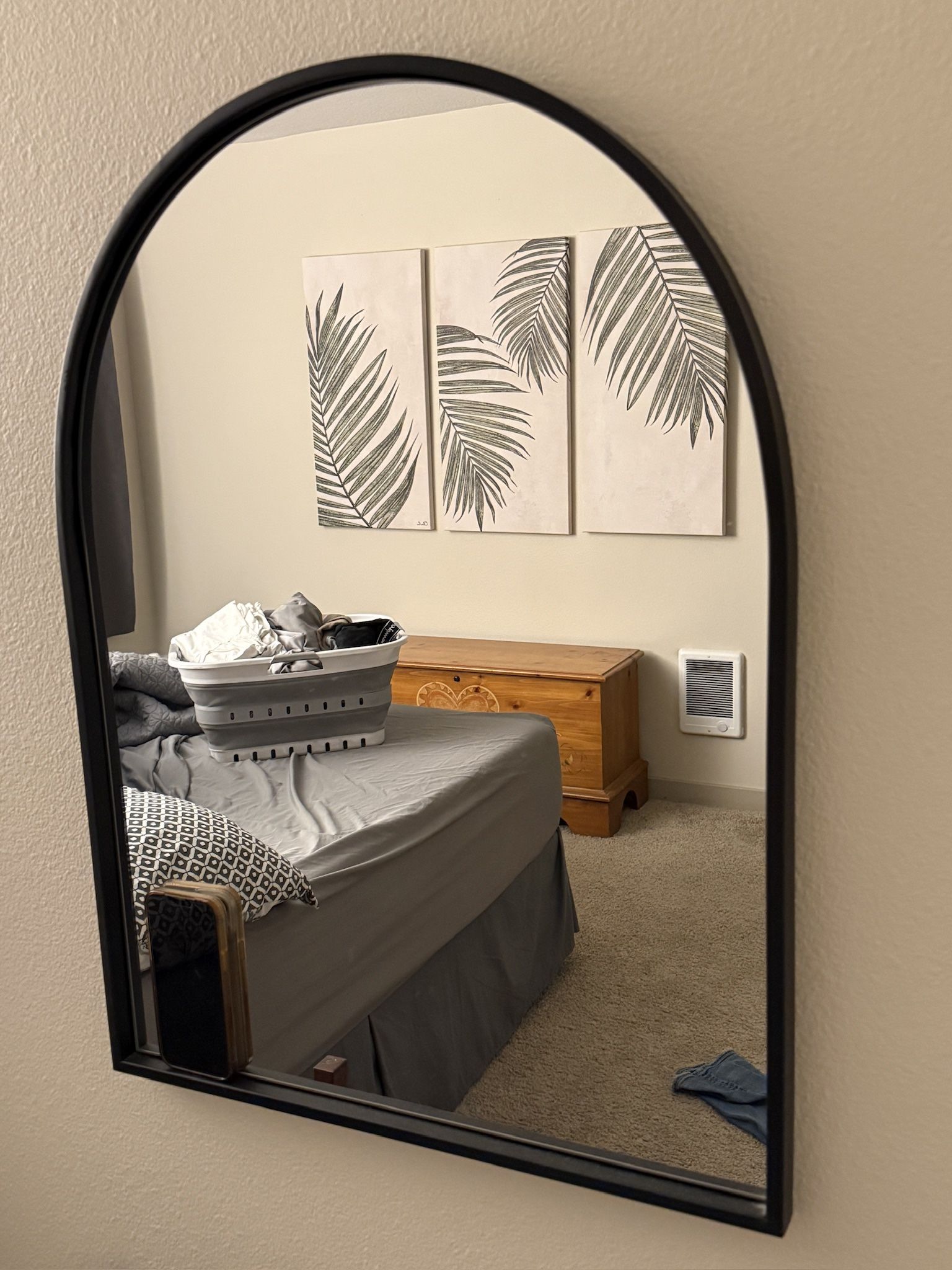 Heavy Steel Arched Wall Mirror – Modern Black Frame