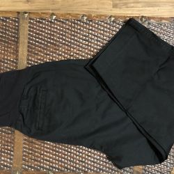 Maternity Clothing Lot - Capri Pants