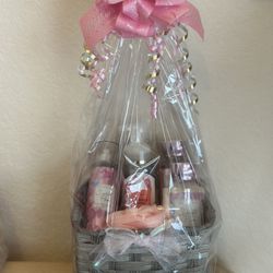 Mother’s Day Sweet Pea Gift Basket Set