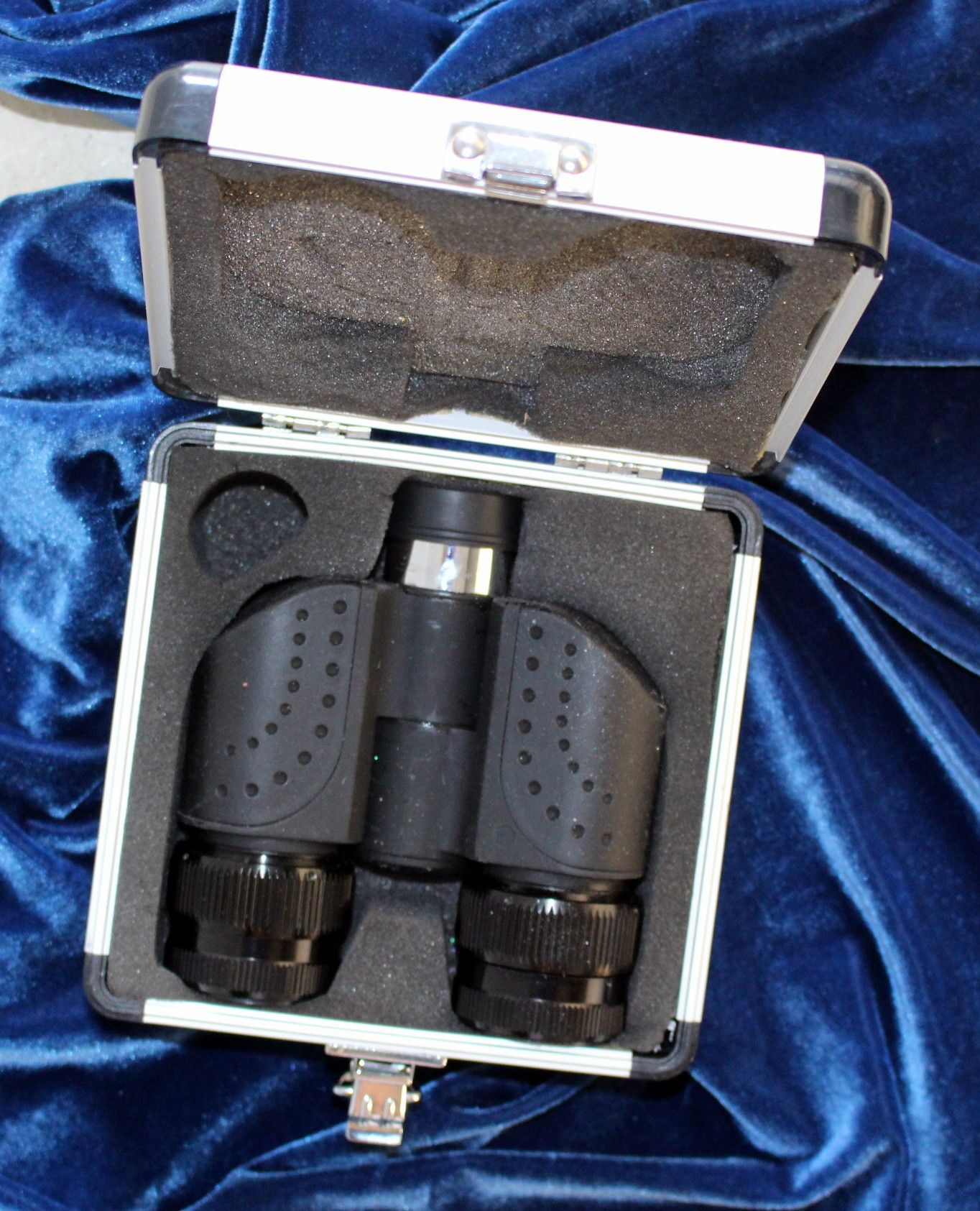 Telescope top accessory - Binoviewers - use both eyes - see double the fun