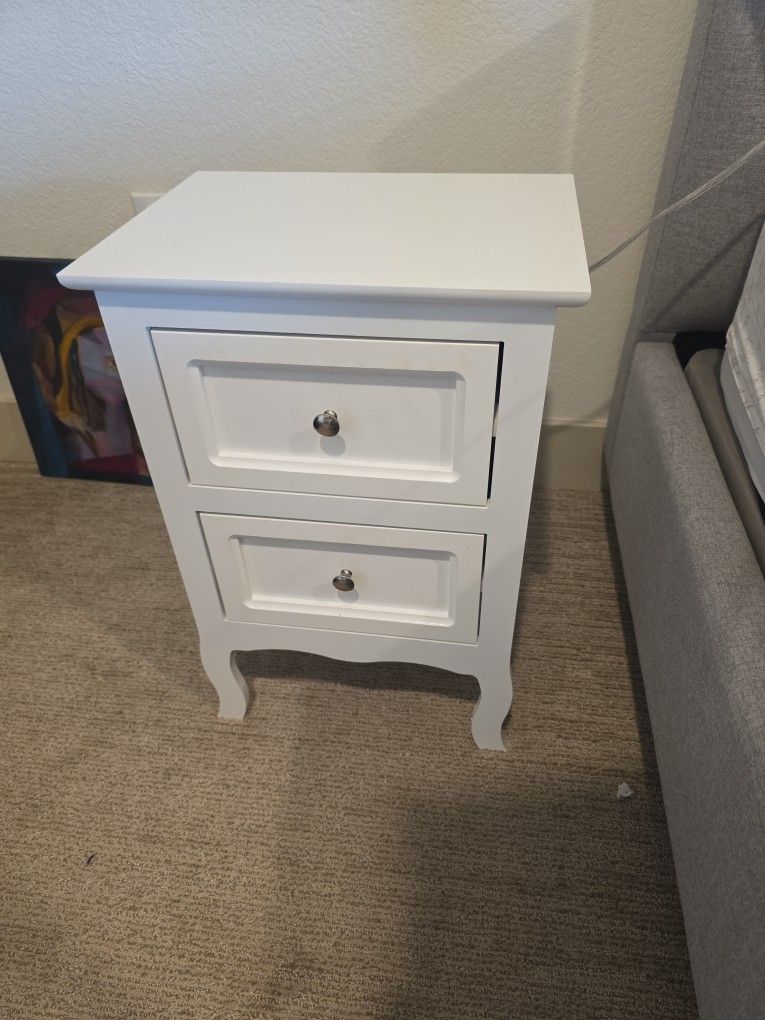 Nightstand 