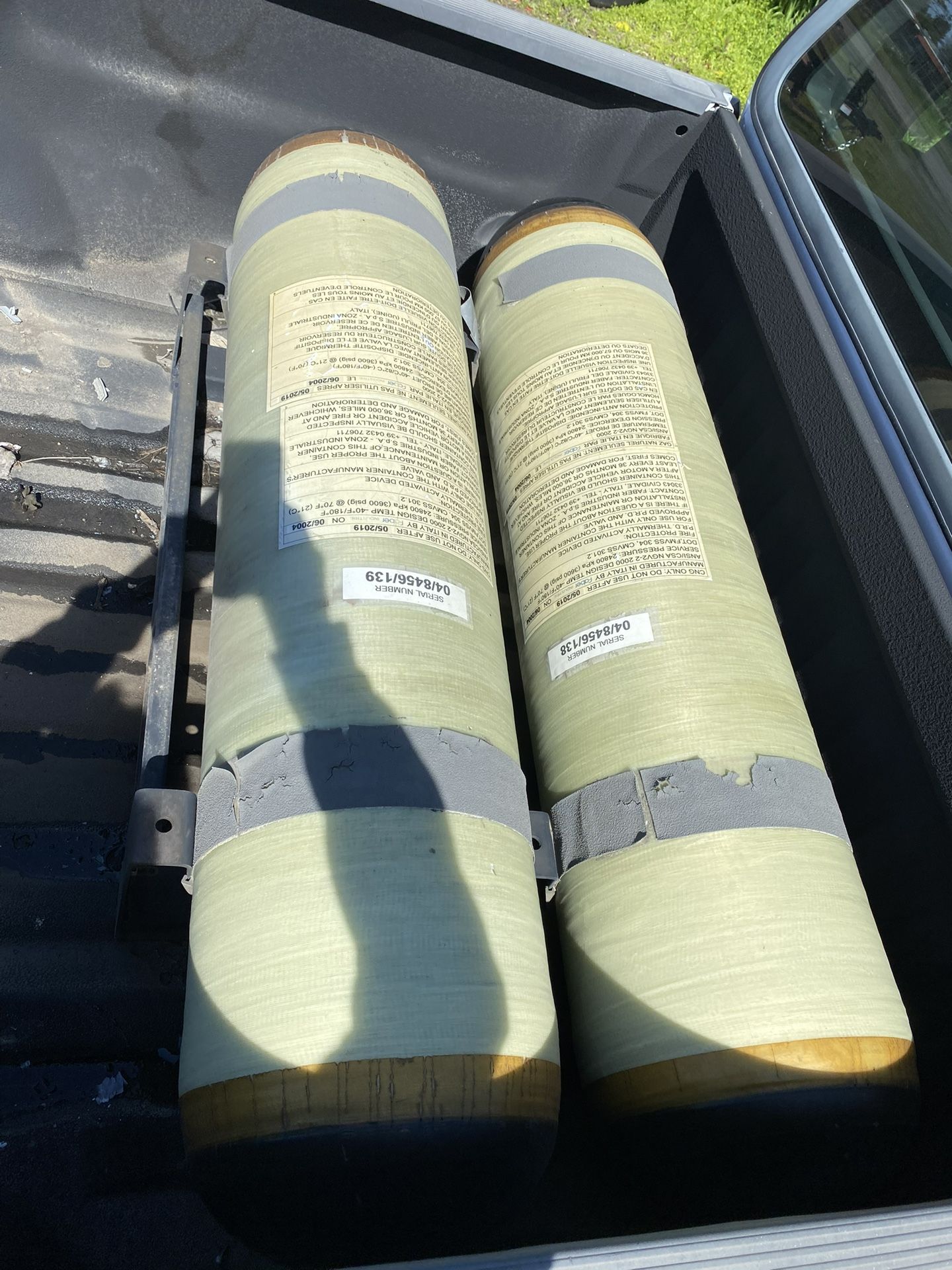 Natural Gas Tanks - Ford Truck