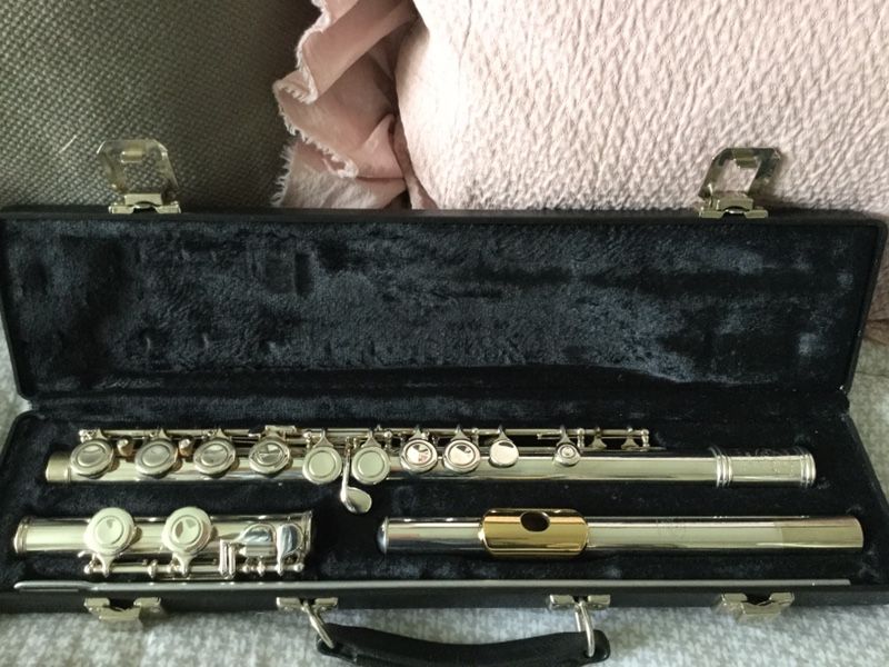 Gemeinhardt 12SP Flute with gold lip plate