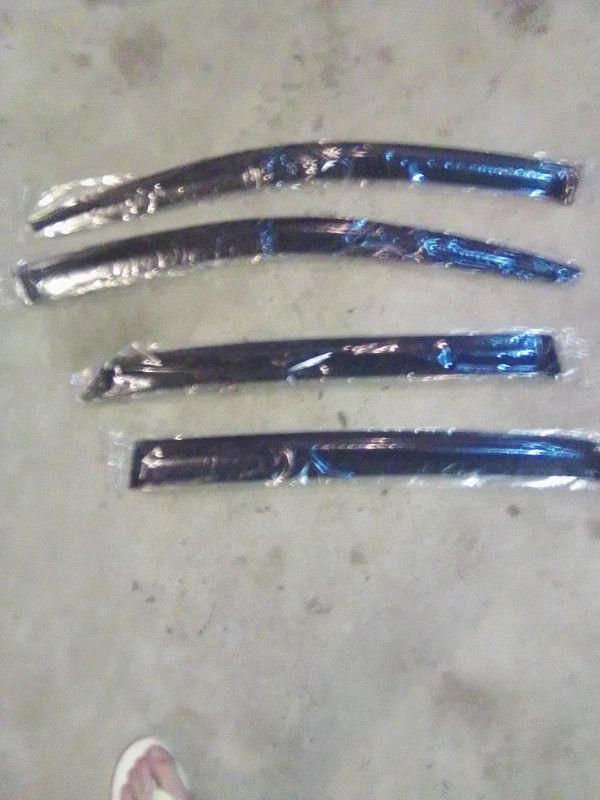 Rain Guards For A Toyota Avalon