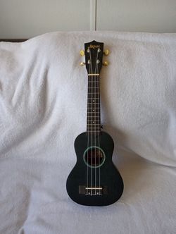 UK-21 BLACK Matte Soprano Ukulele
