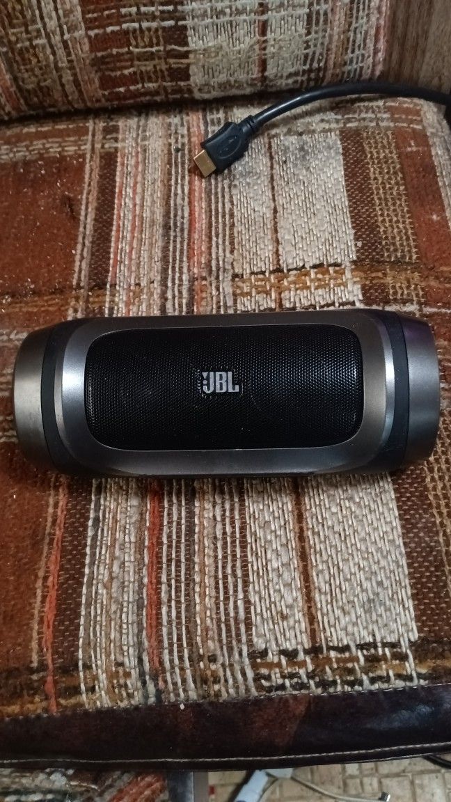 JBL Charge Bluetooth Speaker