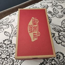 VANS "Knu Skool "  Boys Size 3.5