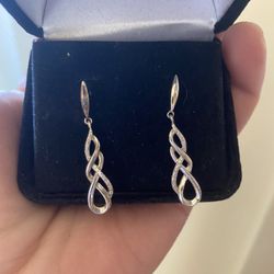 Sterling Silver Diamond Cut Drop Earrings