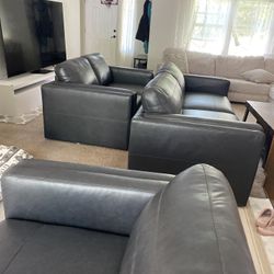 Black Sofas 