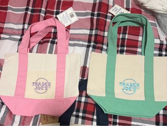 New Trade Joe’s mini Tote / pink or green