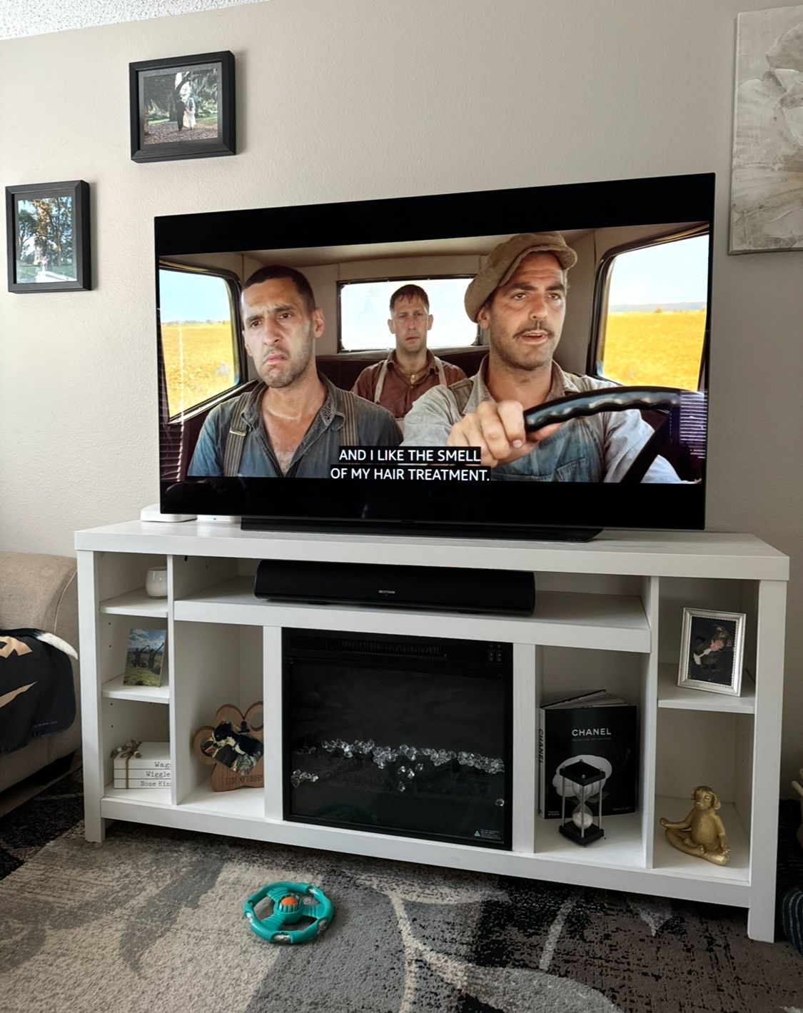 LG OLED 55 Inches!!! Amazing TV!!!!!