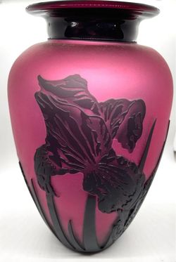 Kelsey Murphy Pilgrim Cameo Black and Cranberry Iris Vase