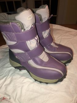 Girls size 2 Winter/Snow Boots