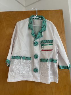 Kids doctor coat size small