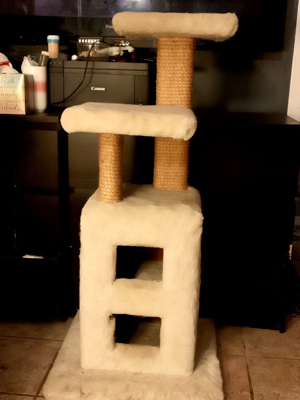 2 Cat house / Cat scratcher FREE FREE first come first served