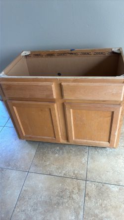 Cabinet bathroom. 36 x 24