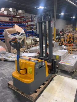 Counterbalanced Electric Stacker A-3040 | 118" Lifting Height