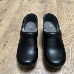 Dansko Black Professional 