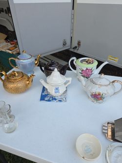 Tea pot collection  6