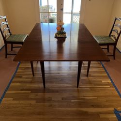 Vintage Dining Room Table and chairs