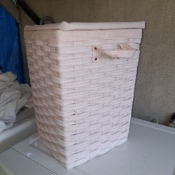 HAMPER 19 INCH TALL  13 IN WIDE  $5 PICK UP IN SUN VALLEY 