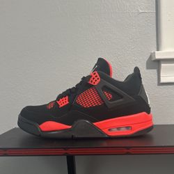 Jordan 4s Retro “Red Thunders”