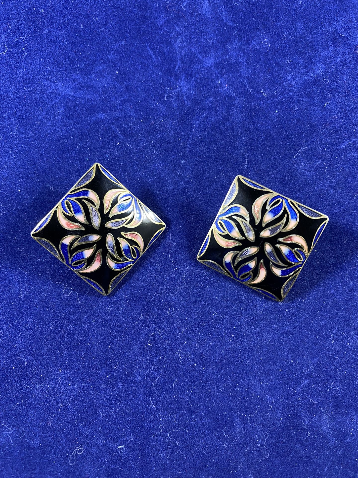 Black Floral Earrings with Gold