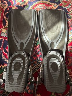 Scuba diving fins